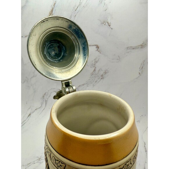 Budweiser Anheuser Busch Beer Stein 32 OZ 10" Limited Edition "G" Series #64834 - Picture 9 of 16